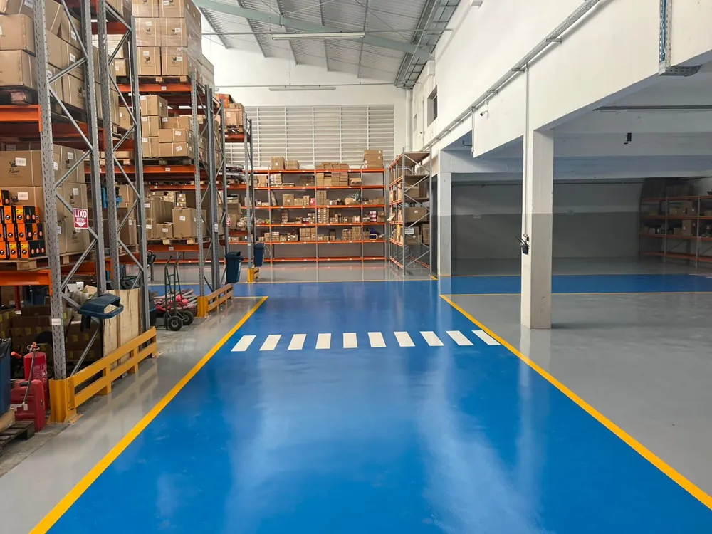 Piso epóxi industrial